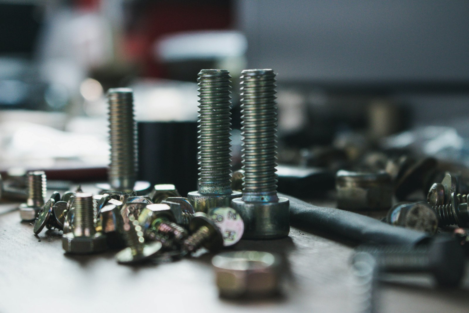Screws & Bolts